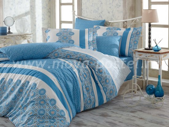 Постельное белье из поплина «LISA» синего цвета с цветочным орнаментом, семейное в интернет-магазине Моя постель